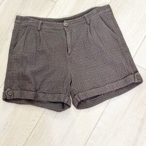 MILLA BOUTIQUE Women’s Brown Textured Eyelet Woven Cotton Shorts Cuffed Size L